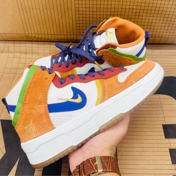 W NIKE DUNK HI SAIL/CANYON PURPLE - Picture 9 of 15